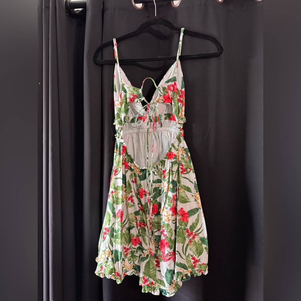 Wayf Floral Green and Red Dress - Picture 4 of 8